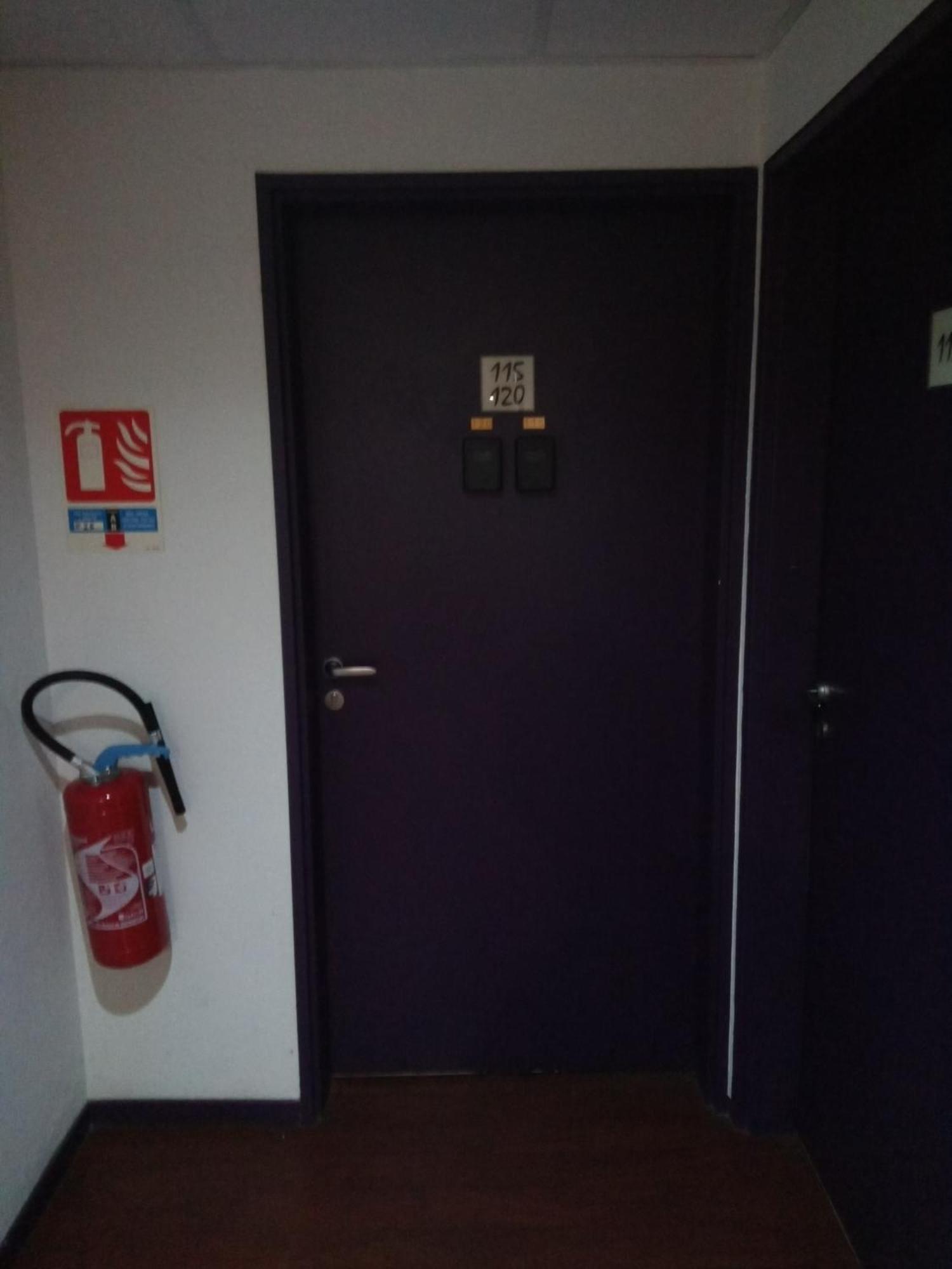Agreable Studio Familial A Lourdes, Proche Gare מראה חיצוני תמונה