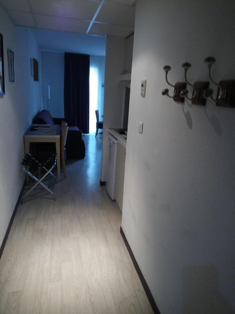 Agreable Studio Familial A Lourdes, Proche Gare מראה חיצוני תמונה