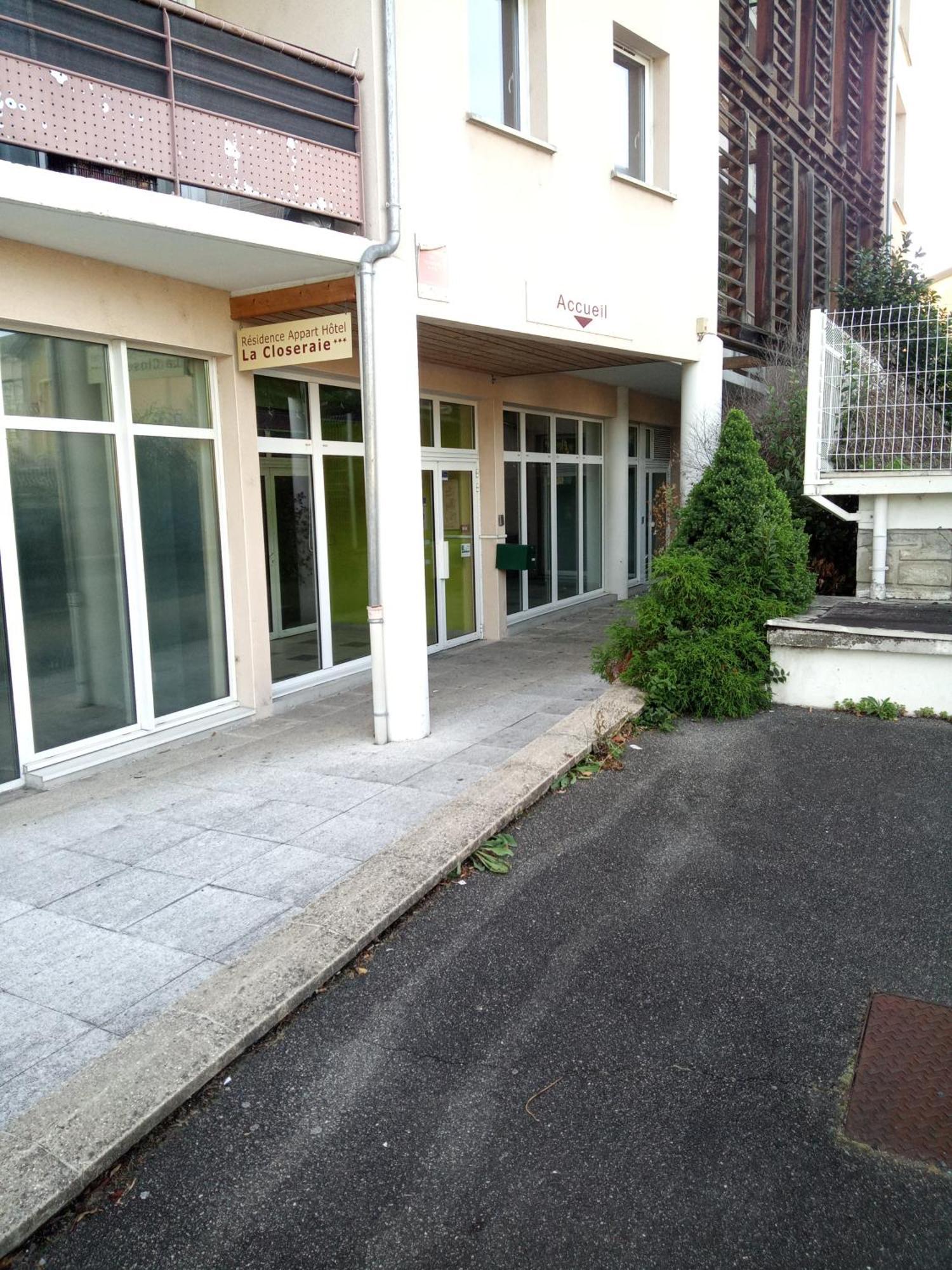 Agreable Studio Familial A Lourdes, Proche Gare מראה חיצוני תמונה